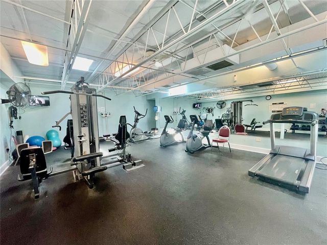 5623 80TH STREET N 406, St Petersburg, FL 33709