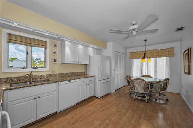 1015 TEAL POINTE, Tarpon Springs, FL 34689