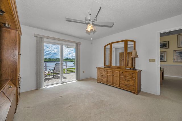 1015 TEAL POINTE, Tarpon Springs, FL 34689