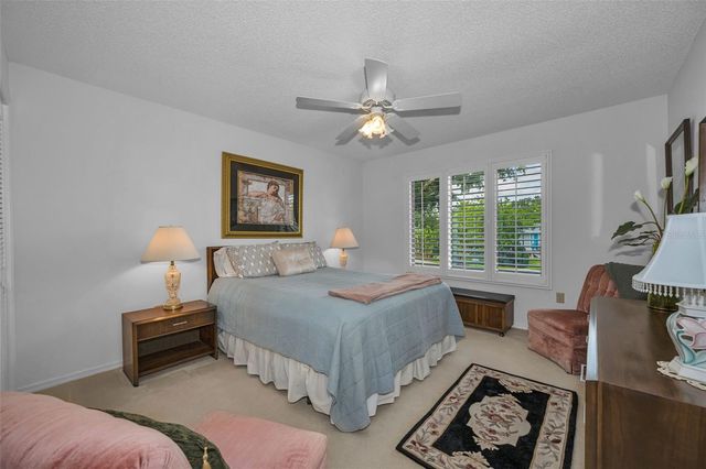 1015 TEAL POINTE, Tarpon Springs, FL 34689