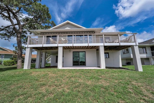 1015 TEAL POINTE, Tarpon Springs, FL 34689