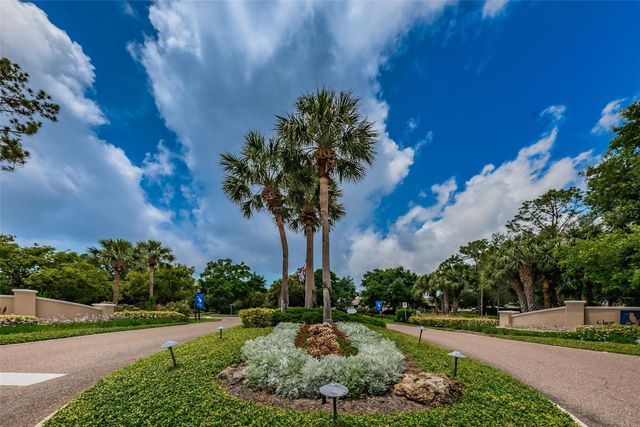 1015 TEAL POINTE, Tarpon Springs, FL 34689