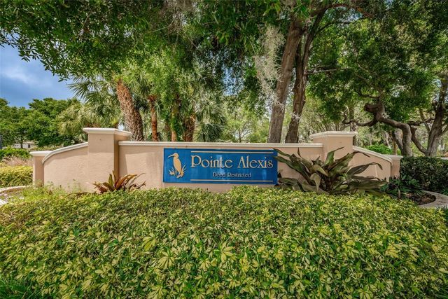 1015 TEAL POINTE, Tarpon Springs, FL 34689