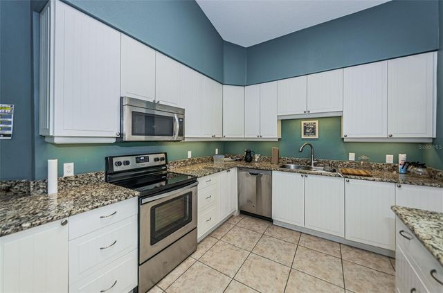 1015 TEAL POINTE, Tarpon Springs, FL 34689