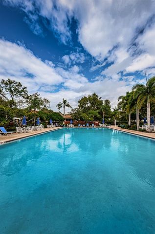 1015 TEAL POINTE, Tarpon Springs, FL 34689
