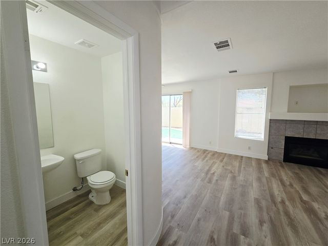 7201 Scenic Desert Court, Las Vegas, NV 89131