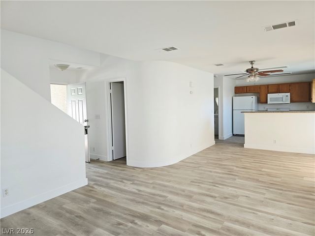 7201 Scenic Desert Court, Las Vegas, NV 89131