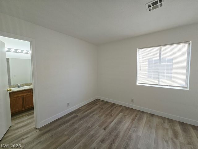 7201 Scenic Desert Court, Las Vegas, NV 89131