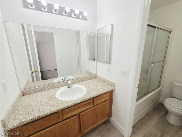 7201 Scenic Desert Court, Las Vegas, NV 89131