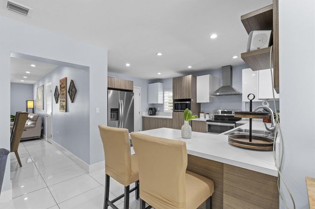 297 Minola Drive, Miami Springs, FL 33166