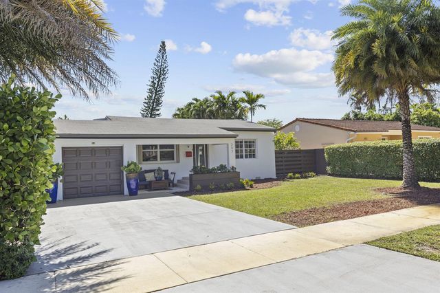 297 Minola Drive, Miami Springs, FL 33166
