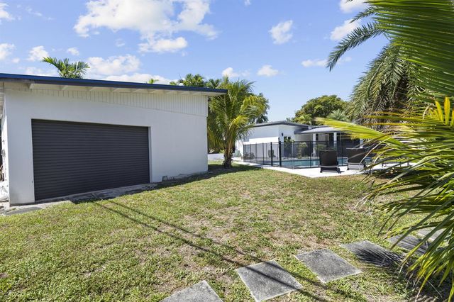 297 Minola Drive, Miami Springs, FL 33166