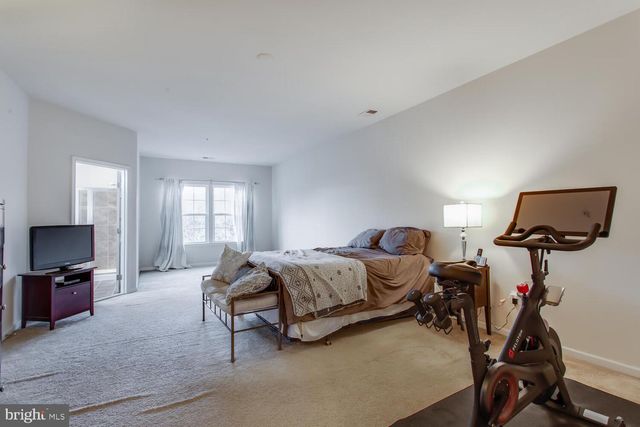 915 HALL STATION DR, Bowie, MD 20721