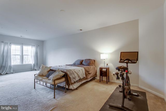 915 HALL STATION DR, Bowie, MD 20721