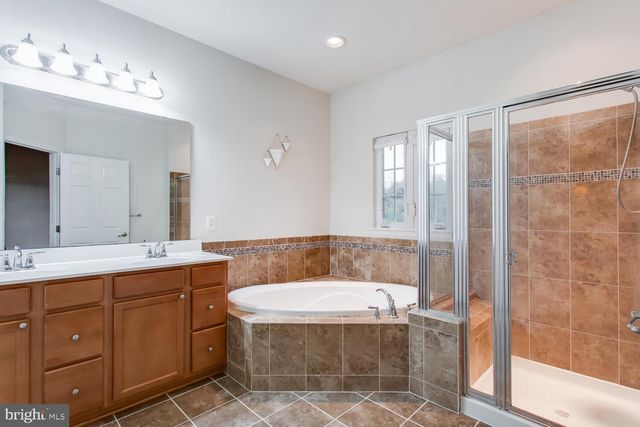 915 HALL STATION DR, Bowie, MD 20721