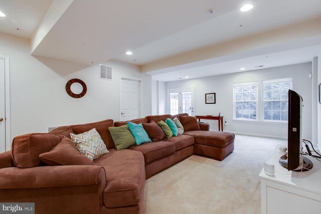 915 HALL STATION DR, Bowie, MD 20721