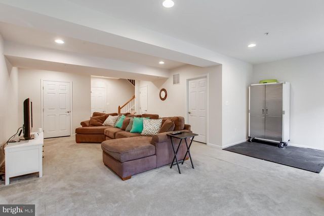 915 HALL STATION DR, Bowie, MD 20721