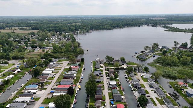 38 EMS B6C Lane, Leesburg, IN 46538