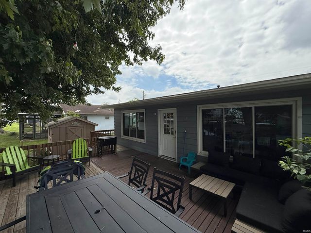 38 EMS B6C Lane, Leesburg, IN 46538