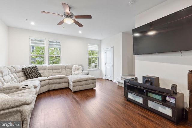 10020 SANDY RUN, Baltimore, MD 21220