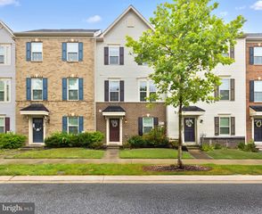 10020 SANDY RUN, Baltimore, MD 21220