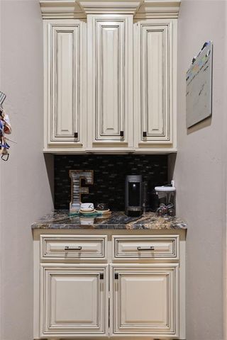 1121 NW 17th Street, Newcastle, OK 73065