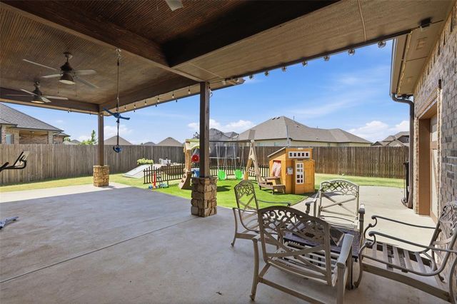 1121 NW 17th Street, Newcastle, OK 73065