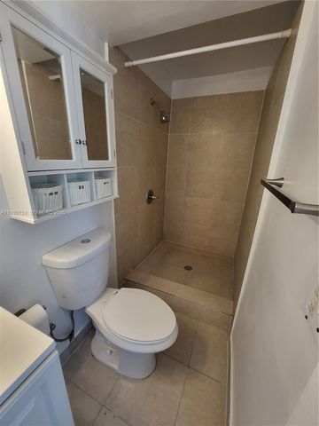 1490 NE 151st Ter 2, North Miami Beach, FL 33162