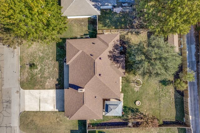 2952 Lavita Lane, Farmers Branch, TX 75234
