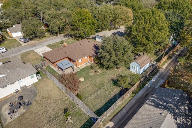 2952 Lavita Lane, Farmers Branch, TX 75234