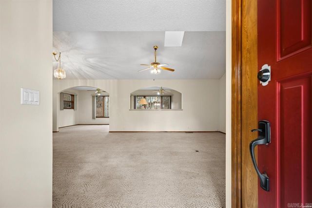 34 Alicante Way, Hot Springs Village, AR 71909