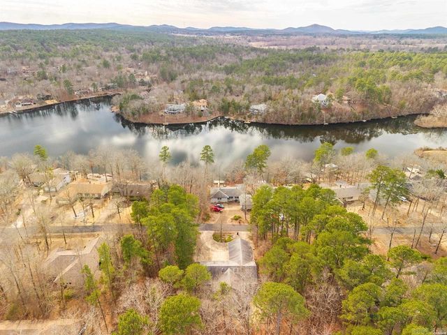 34 Alicante Way, Hot Springs Village, AR 71909