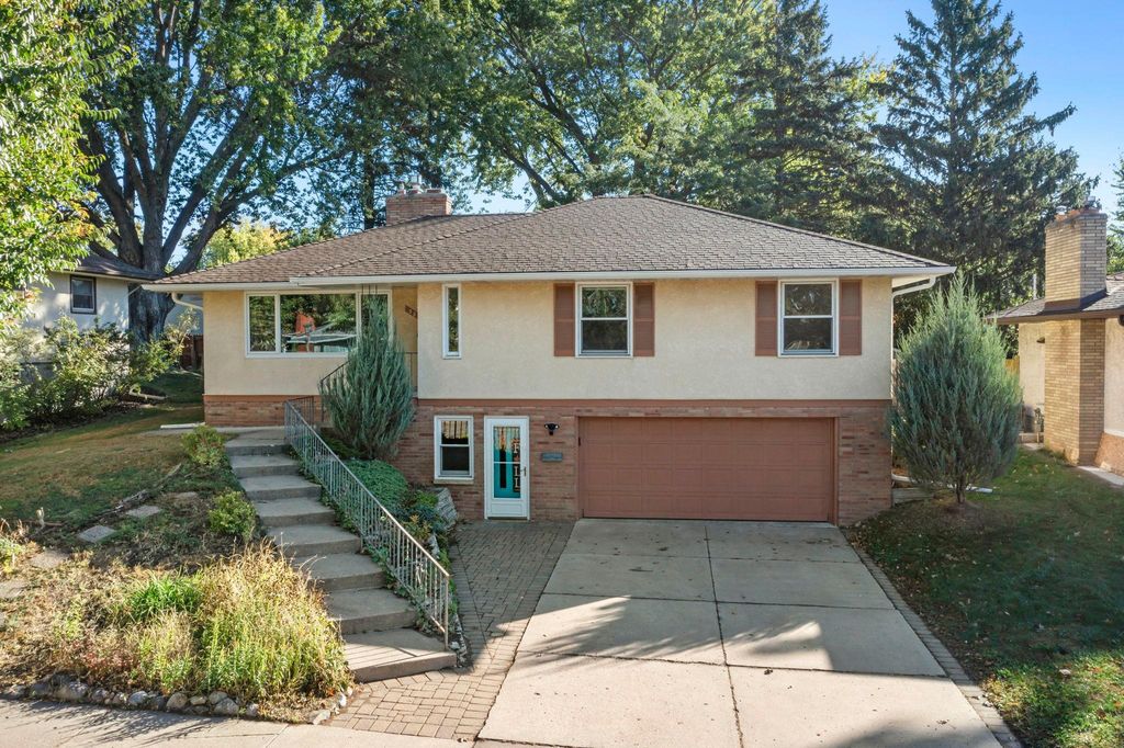 38 Morningside Drive, Saint Paul, MN 55119