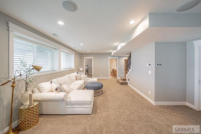 6369 E Tower Castle Loop, Ammon, ID 83406