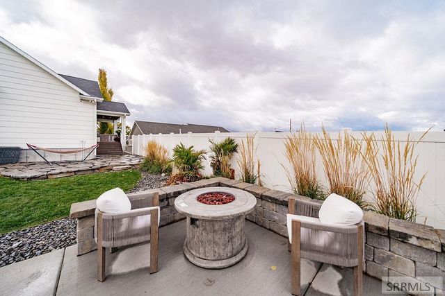 6369 E Tower Castle Loop, Ammon, ID 83406