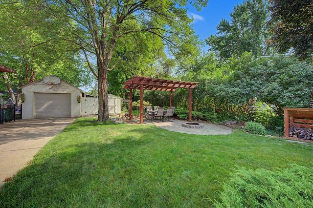 4510 Gettysburg Avenue N, New Hope, MN 55428