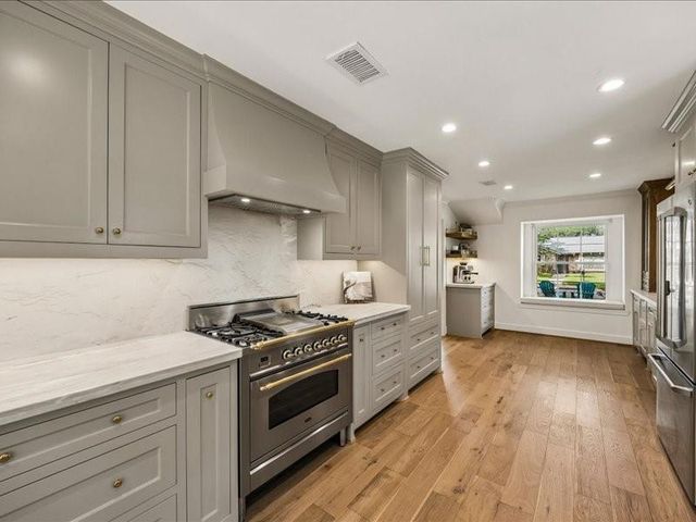 1307 Berrywood Lane, Houston, TX 77077