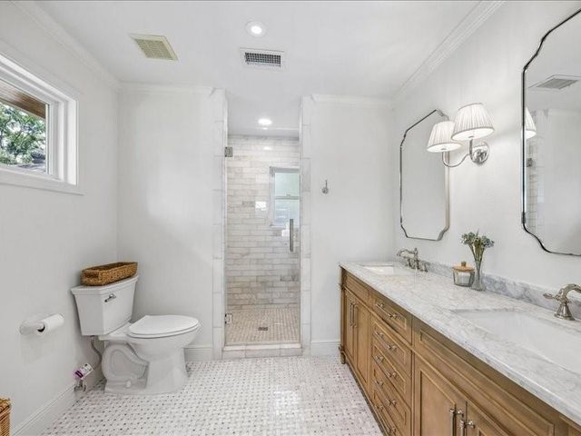 1307 Berrywood Lane, Houston, TX 77077