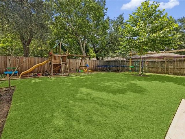 1307 Berrywood Lane, Houston, TX 77077