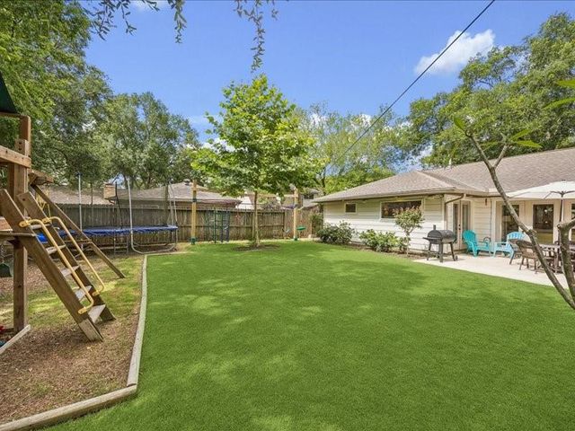 1307 Berrywood Lane, Houston, TX 77077