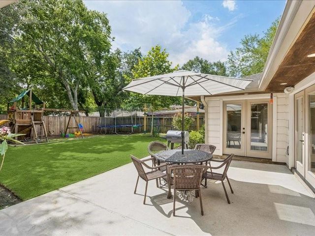 1307 Berrywood Lane, Houston, TX 77077