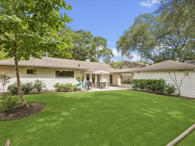 1307 Berrywood Lane, Houston, TX 77077