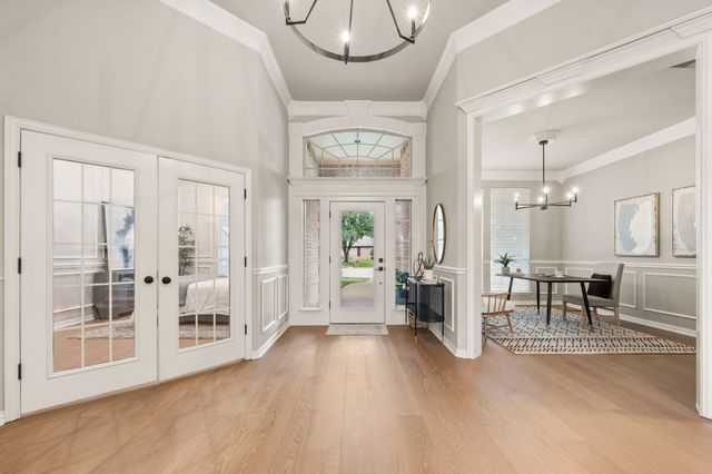 8800 Thornway Drive, North Richland Hills, TX 76182