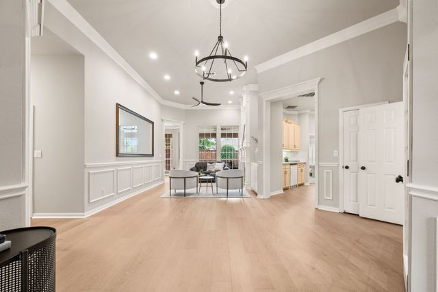 8800 Thornway Drive, North Richland Hills, TX 76182
