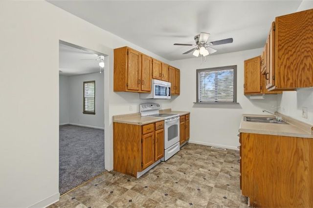 5808 S Southeast Blvd, Derby, KS 67037