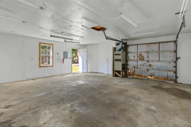 5808 S Southeast Blvd, Derby, KS 67037