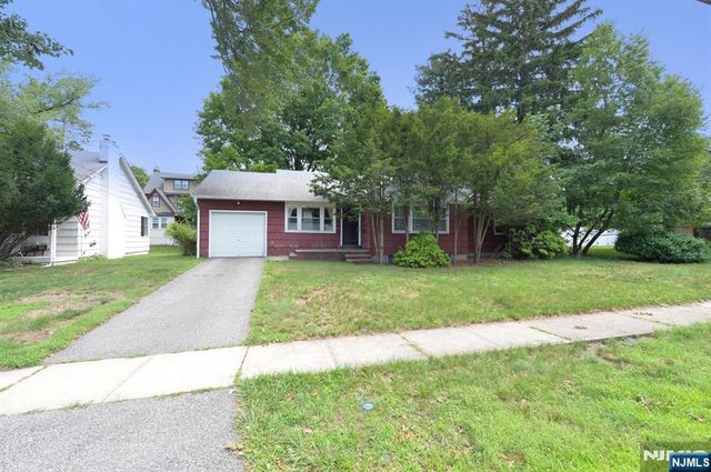 6 Central Avenue, Demarest, NJ 07627