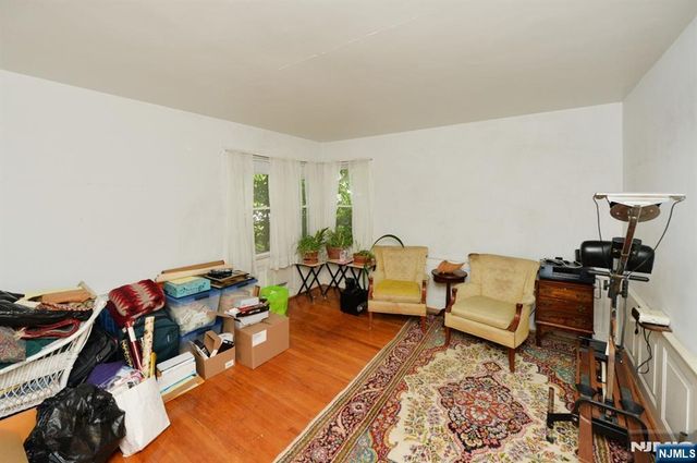 6 Central Avenue, Demarest, NJ 07627