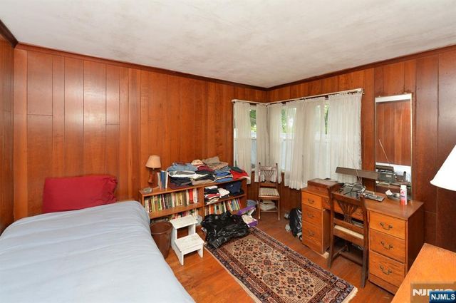 6 Central Avenue, Demarest, NJ 07627