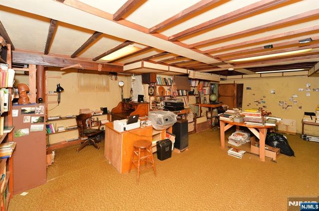 6 Central Avenue, Demarest, NJ 07627